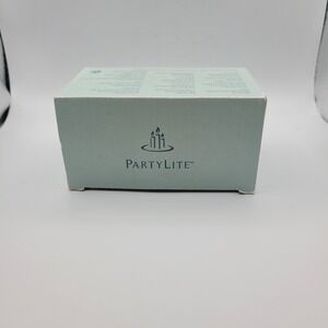 PartyLite Z2411 Vanilla Aroma Melts 4 Count 2 1/4 Inch Diameter